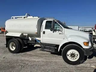 2013 FORD F750 XL