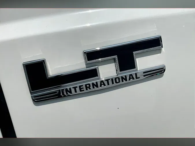2022 INT LT625 6x4