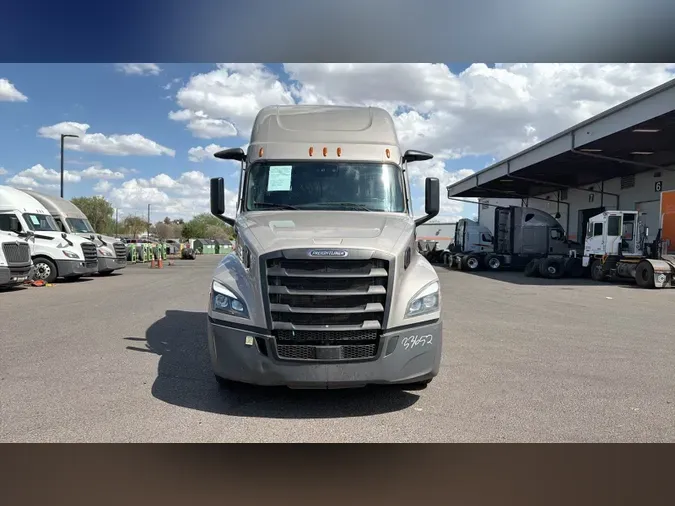 2025 Freightliner Cascadia 126
