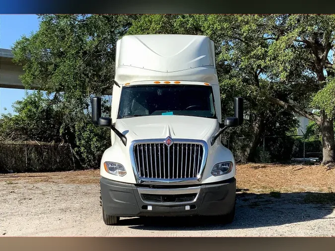 2022 INT LT625 6x4