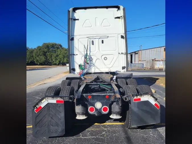 2020 FREIGHTLINER/MERCEDES CASCADIA 125