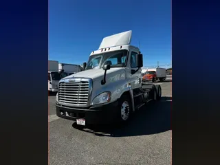 2018 FREIGHTLINER/MERCEDES CASCADIA 125