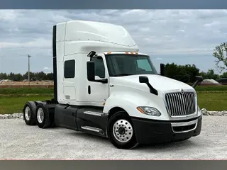 2022 INT LT625 6x4