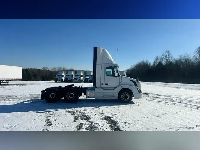 2018 Volvo VNL300