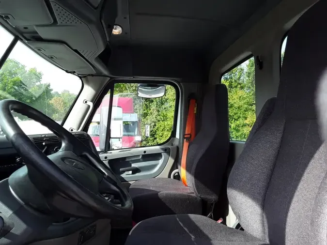 2019 FREIGHTLINER CASCADIA 125