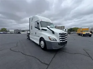 2020 FREIGHTLINER CASCADEVO1