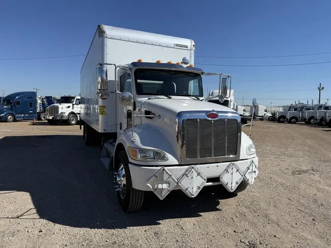 2017 Peterbilt 337