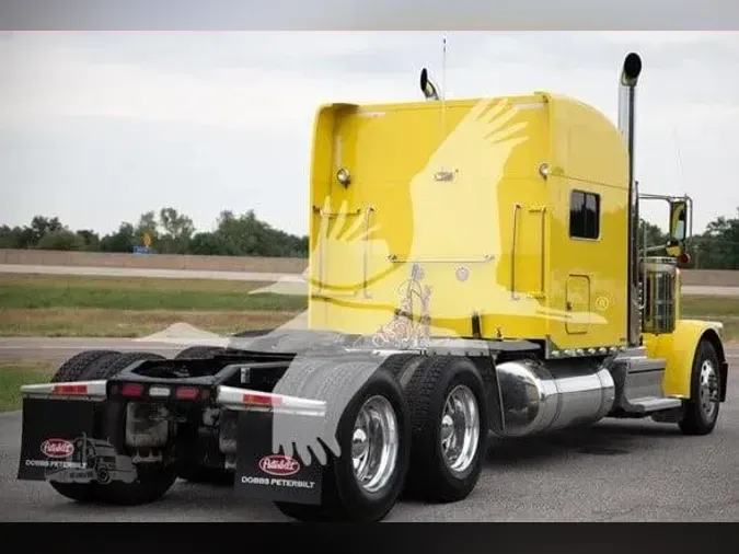 2020 PETERBILT 389