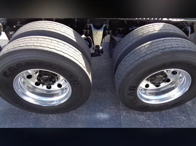 2020 International LT625