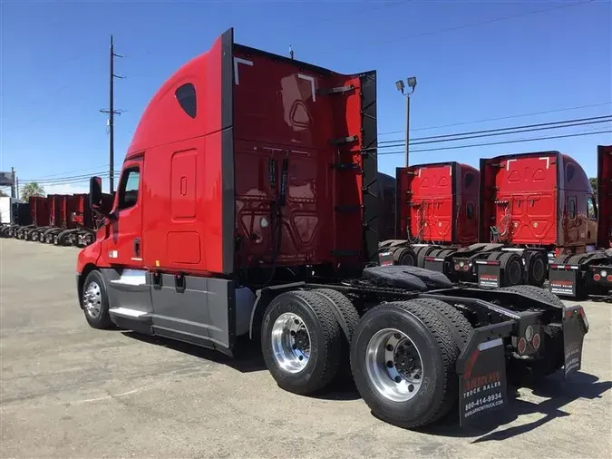 2020 FREIGHTLINER CASCADIA