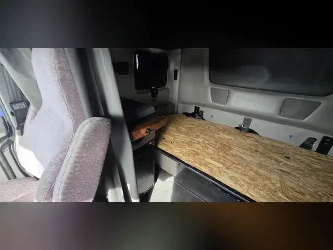 2022 International LT625