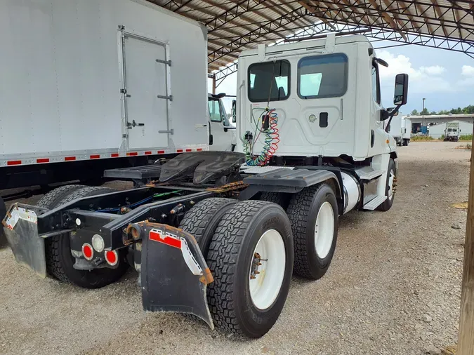 2017 FREIGHTLINER/MERCEDES CASCADIA 125