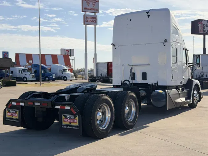 2023 Kenworth T680