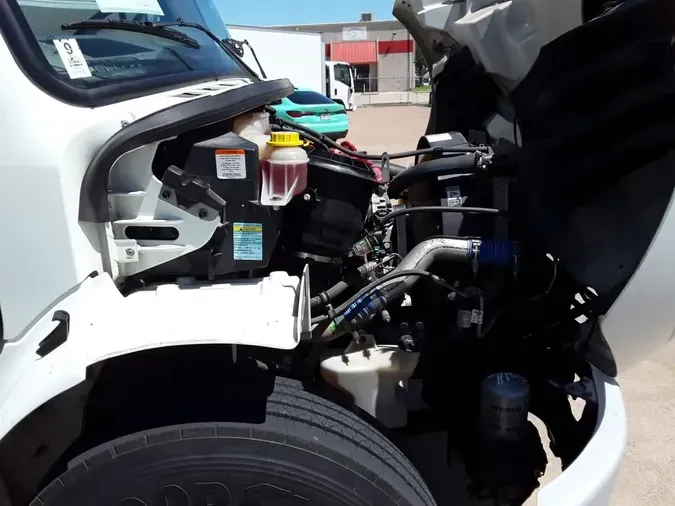 2019 FREIGHTLINER M2 106