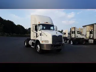 2018 Mack CXU (PINNACLE)