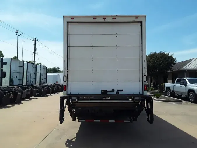 2016 FREIGHTLINER M2 106