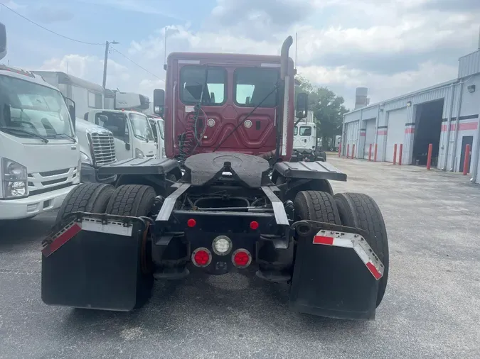 2017 FREIGHTLINER/MERCEDES CASCADIA 125