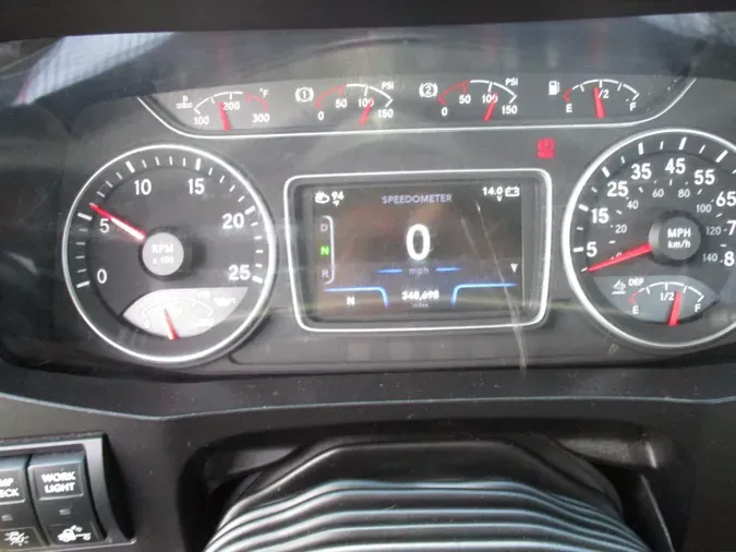 2020 International LT625