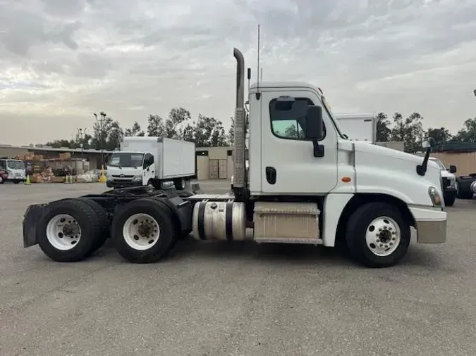 2020 Freightliner Cascadia