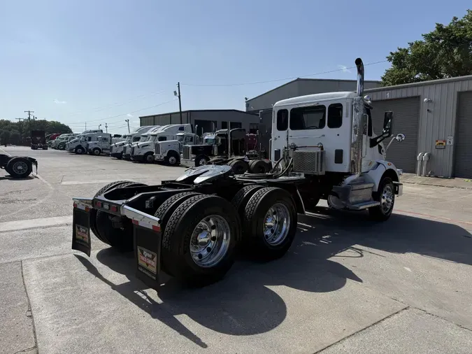 2020 Peterbilt 567