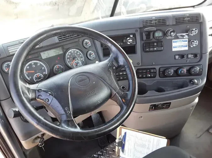 2019 FREIGHTLINER/MERCEDES CASCADIA 125