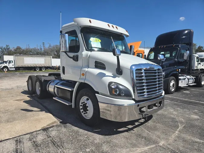 2018 FREIGHTLINER/MERCEDES CASCADIA 113