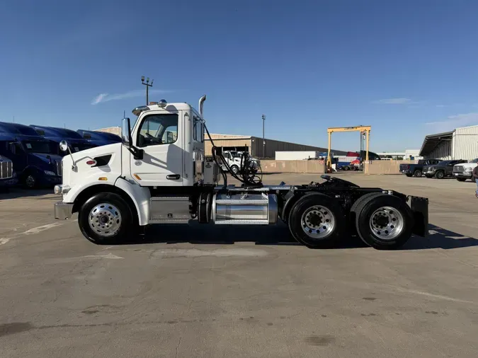 2020 Peterbilt 567