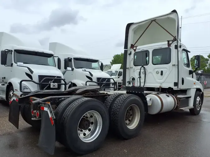2018 FREIGHTLINER CASCADIA 125