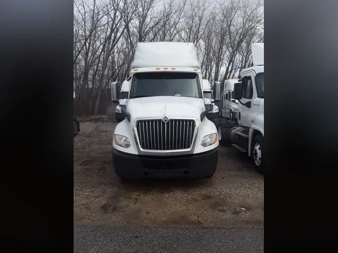 2018 NAVISTAR INTERNATIONAL LT625 SLPR CAB