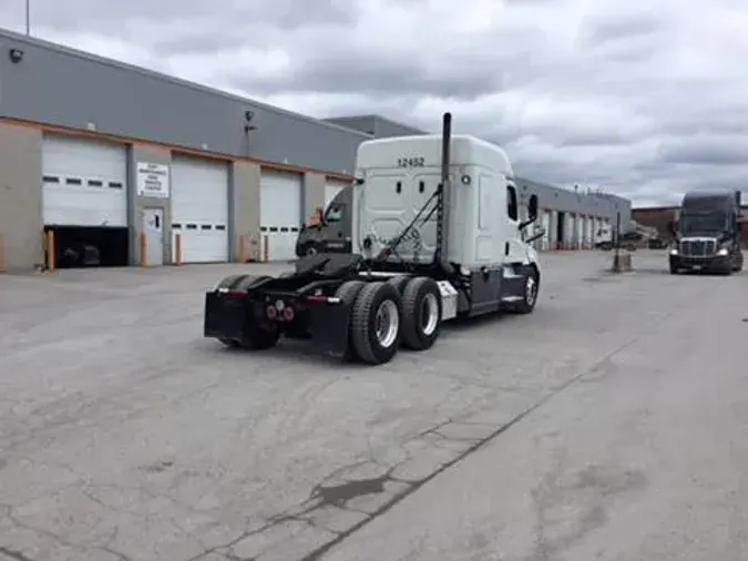 2020 Freightliner Cascadia