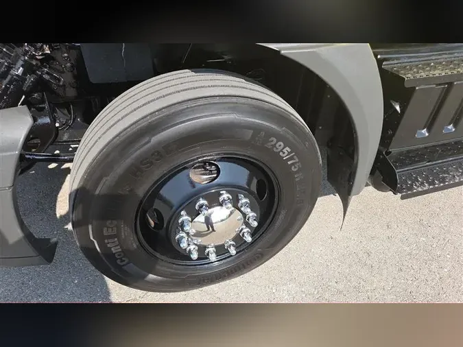 2018 INTERNATIONAL RH613