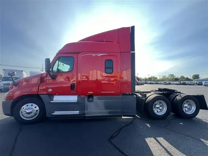 2018 FREIGHTLINER CASCADIA EVOLUTION