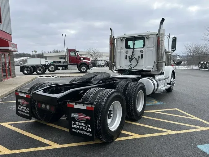 2022 Western Star 4900 SF