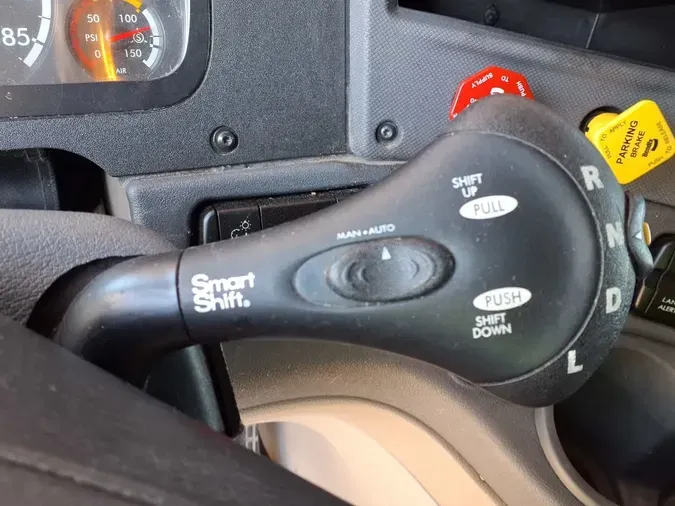 2017 FREIGHTLINER/MERCEDES CASCADIA 125