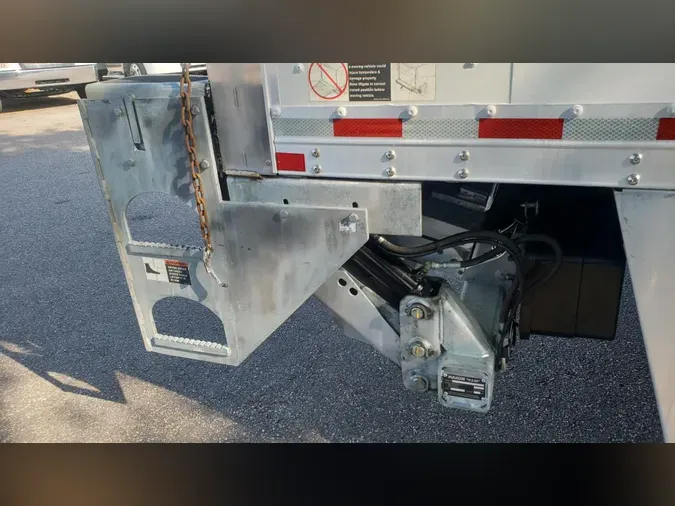 2020 Peterbilt 337
