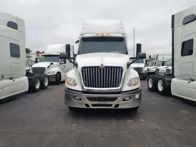 2019 NAVISTAR INTERNATIONAL LT625 SLPR CAB