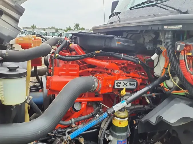 2019 NAVISTAR INTERNATIONAL LT625 DAYCAB T/A