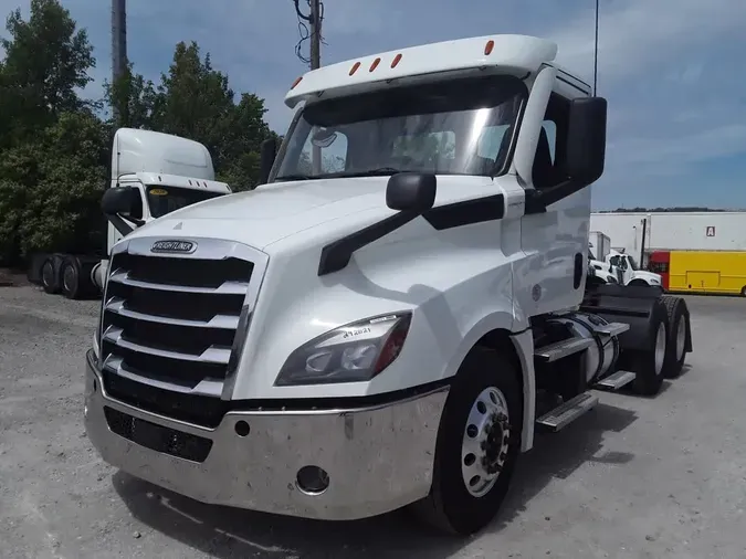 2021 FREIGHTLINER NEW CASCADIA PX126643e29335a94c7bb34f1a6a029da1152c5