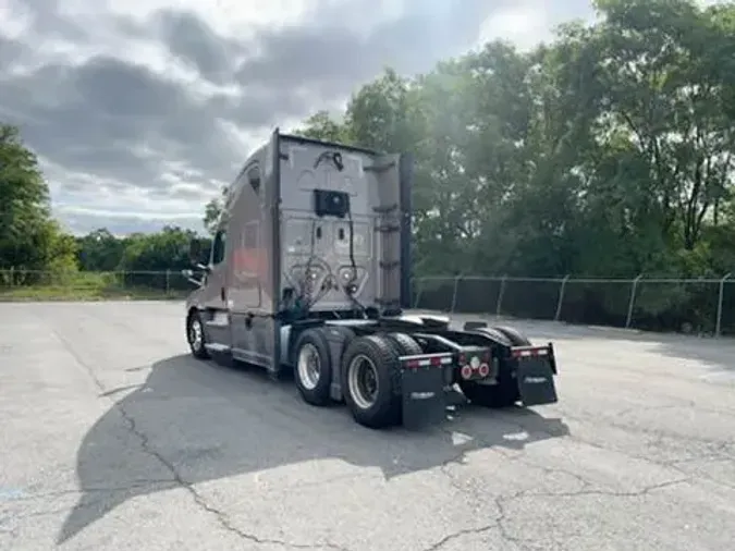 2020 Freightliner Cascadia