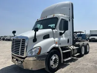 2015 FREIGHTLINER CASCADIA 113