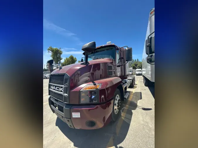 2020 MACK TRUCKS, INC. ANTHEM 64T