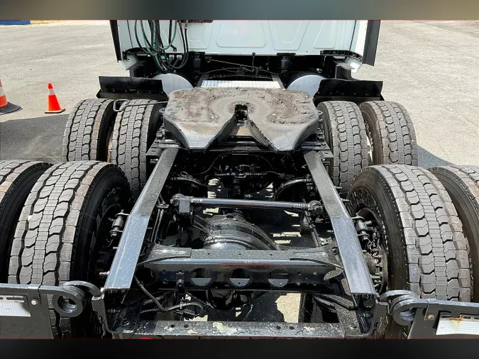 2022 INT LT625 6x4