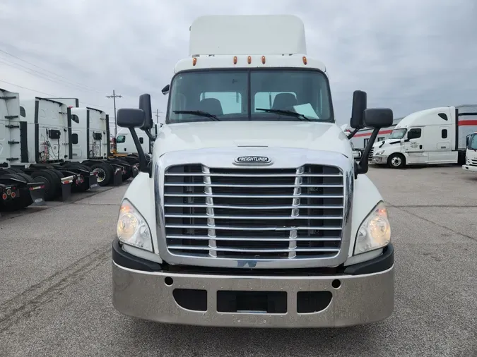 2014 FREIGHTLINER/MERCEDES CASCADIA 125