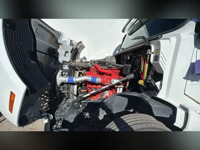 2019 VOLVO VNL64T860