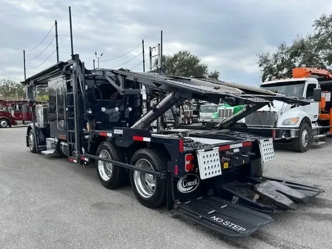 2022 Peterbilt 389