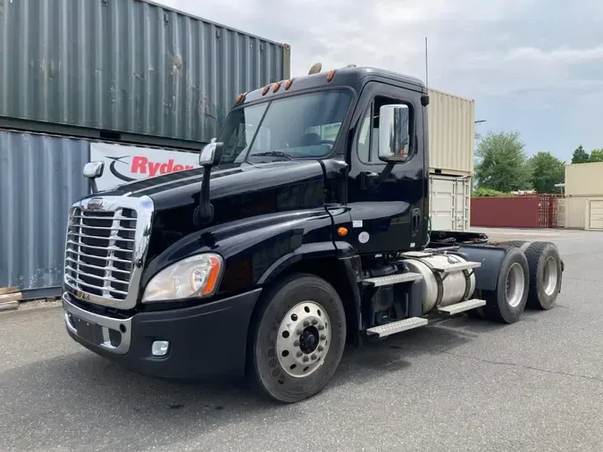 2020 FREIGHTLINER/MERCEDES CASCADIA 1253e3b3a25d24de61737076993c82213a1