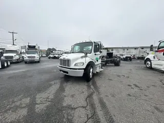 2019 FREIGHTLINER M2 106