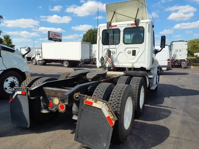 2016 FREIGHTLINER/MERCEDES CASCADIA 125