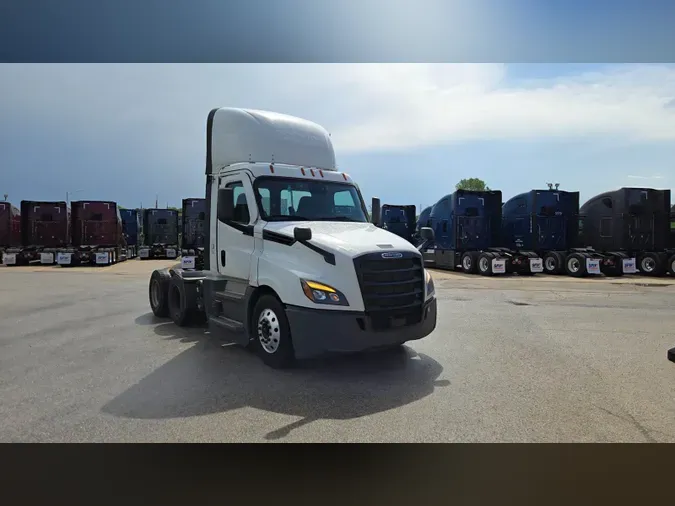 2022 Freightliner Cascadia 1263e44711c70974a500eb10ed7bc60d96b