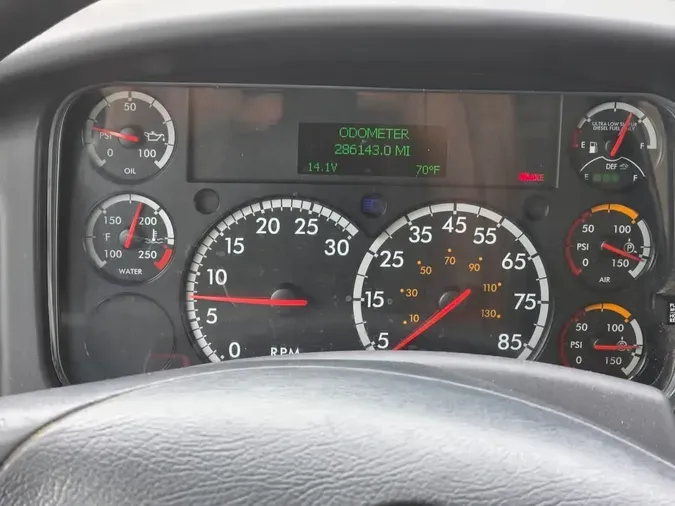 2020 FREIGHTLINER/MERCEDES M2 106